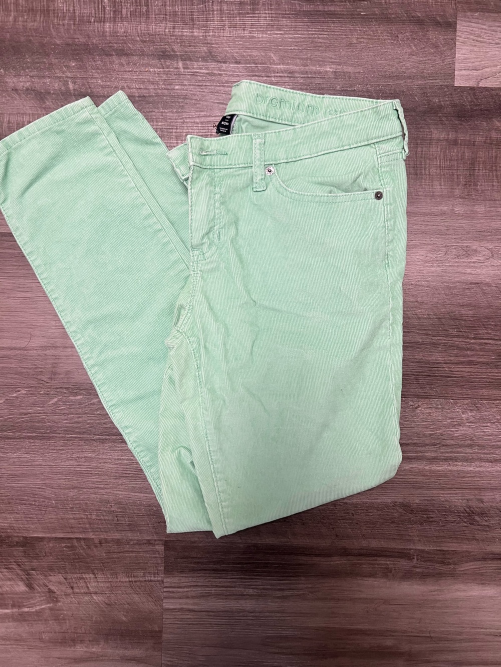 Women’s Mint Green Corduroy Pants - skinny fit